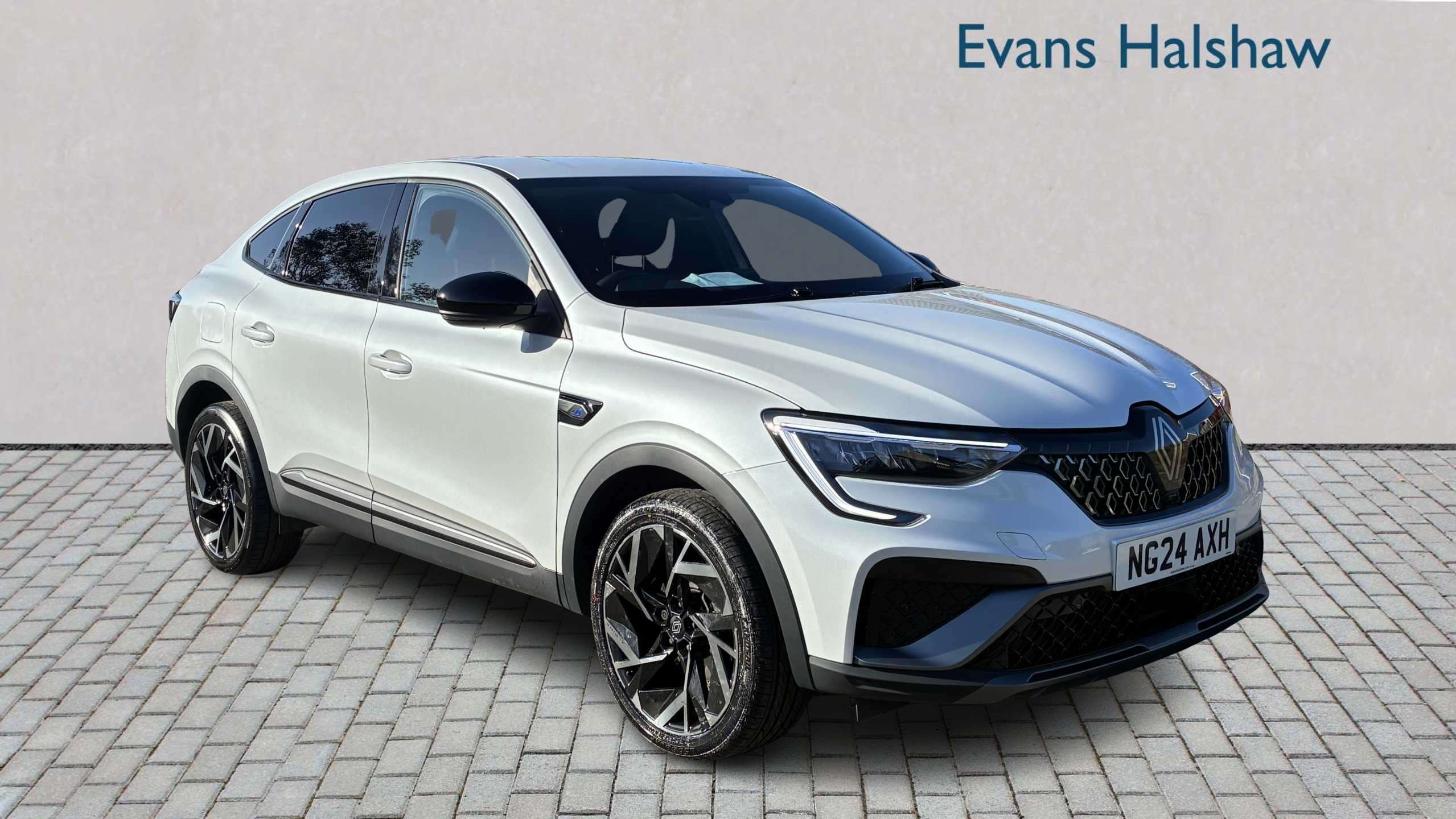 Main listing image - Renault Arkana