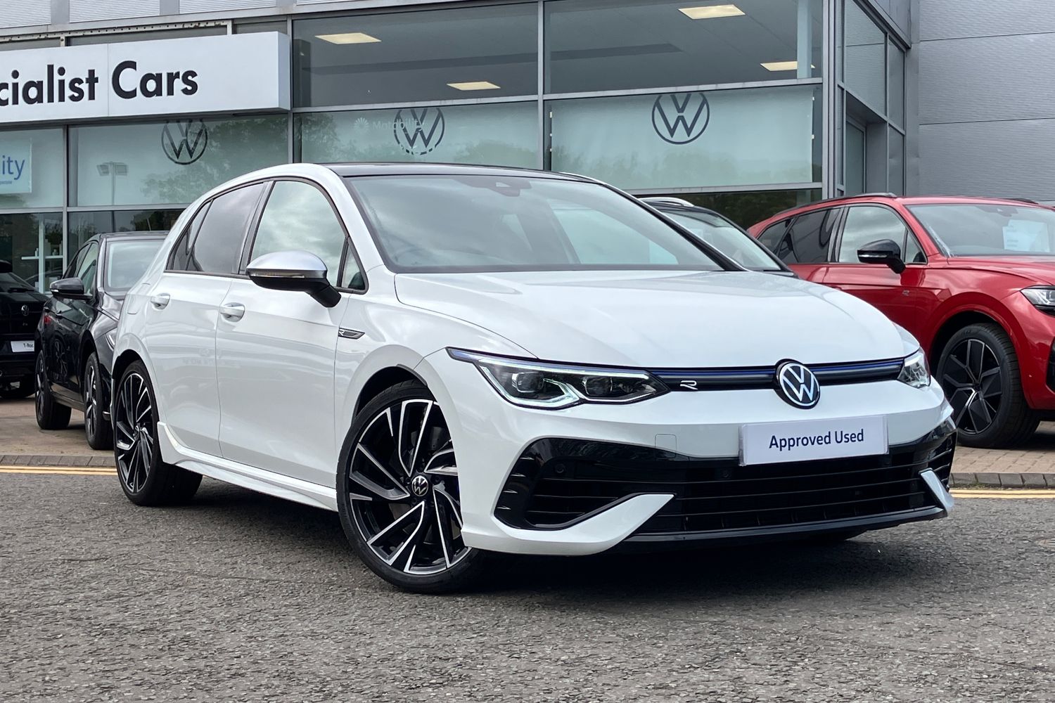 Main listing image - Volkswagen Golf R