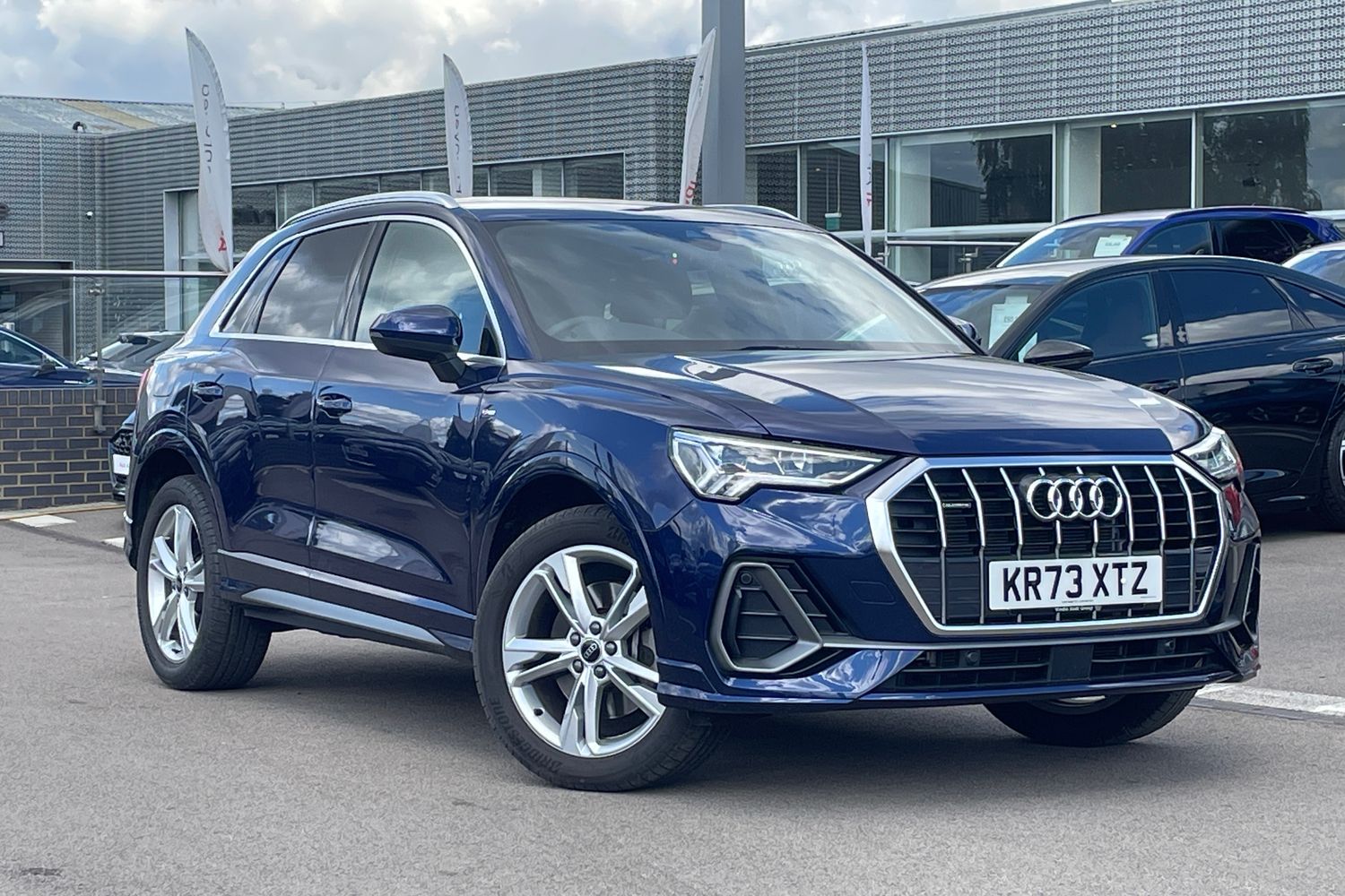 Main listing image - Audi Q3