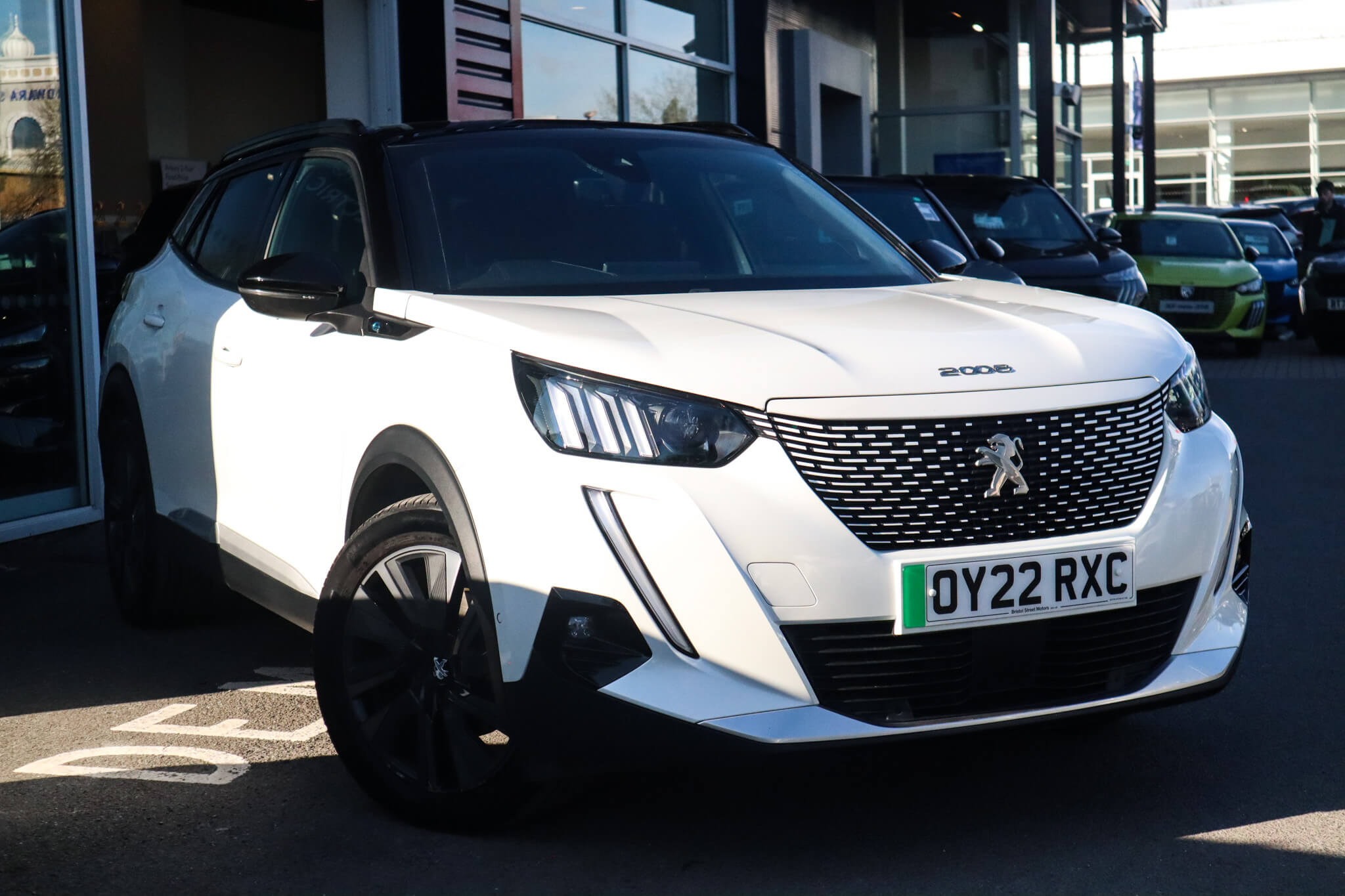 Main listing image - Peugeot e-2008