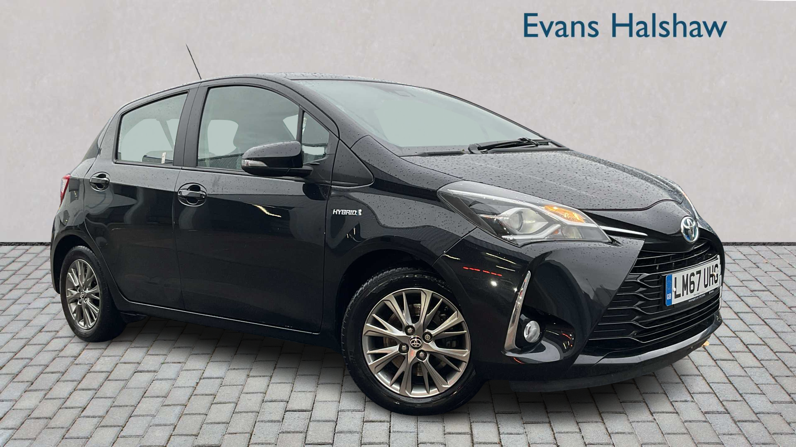 Main listing image - Toyota Yaris