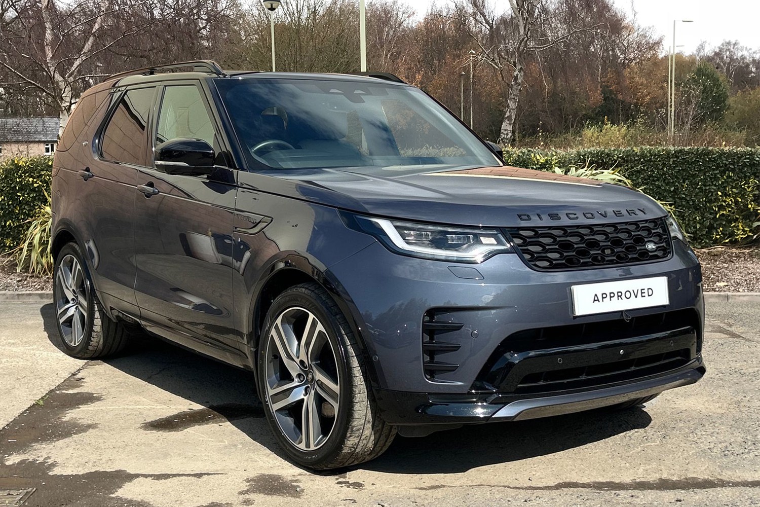 Main listing image - Land Rover Discovery