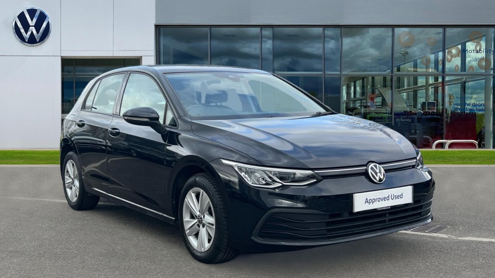 Main listing image - Volkswagen Golf