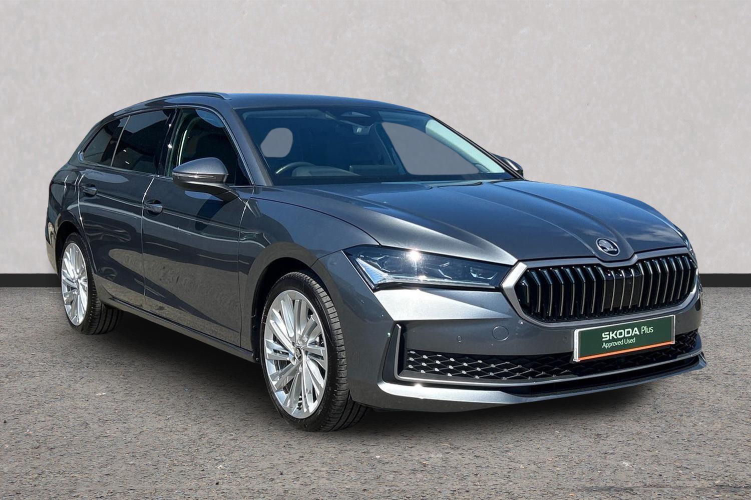 Main listing image - Skoda Superb