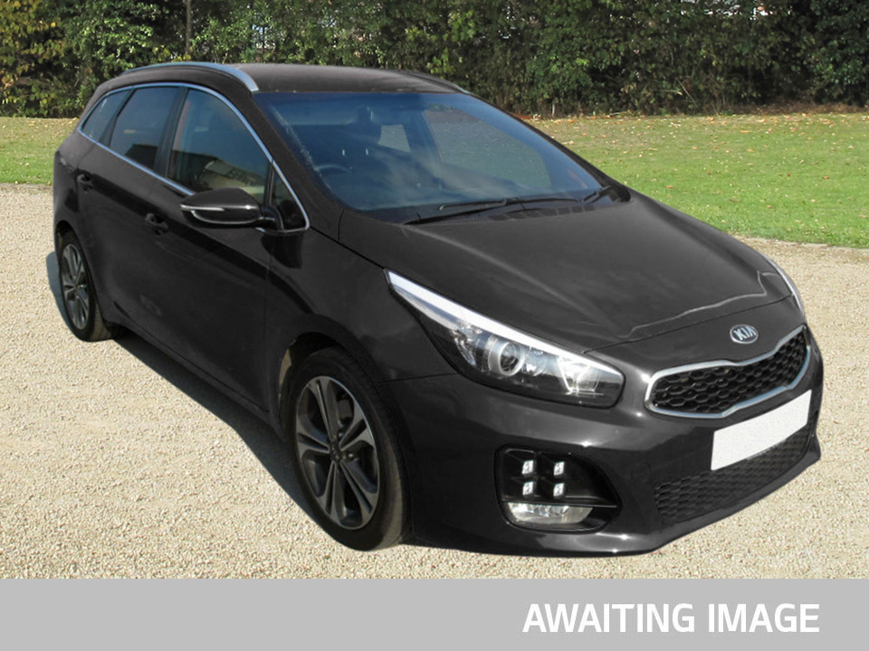 Main listing image - Kia Ceed SW