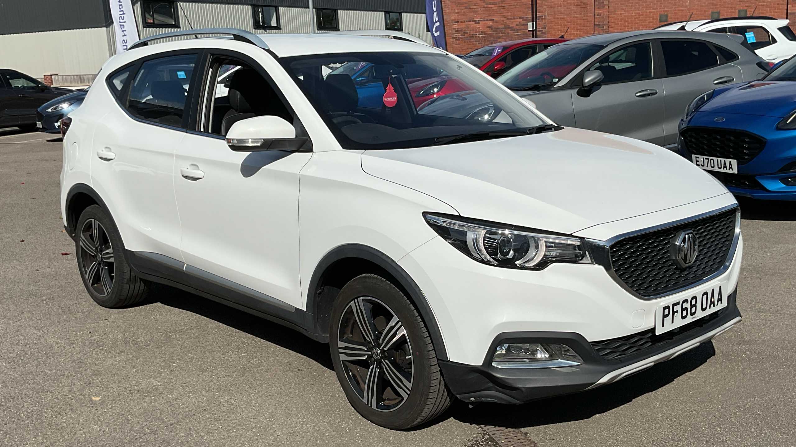 Main listing image - MG ZS