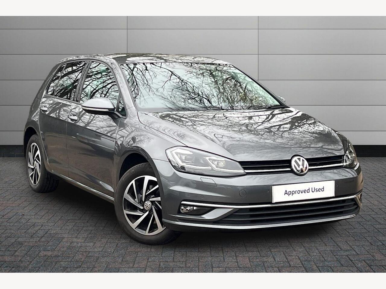 Main listing image - Volkswagen Golf