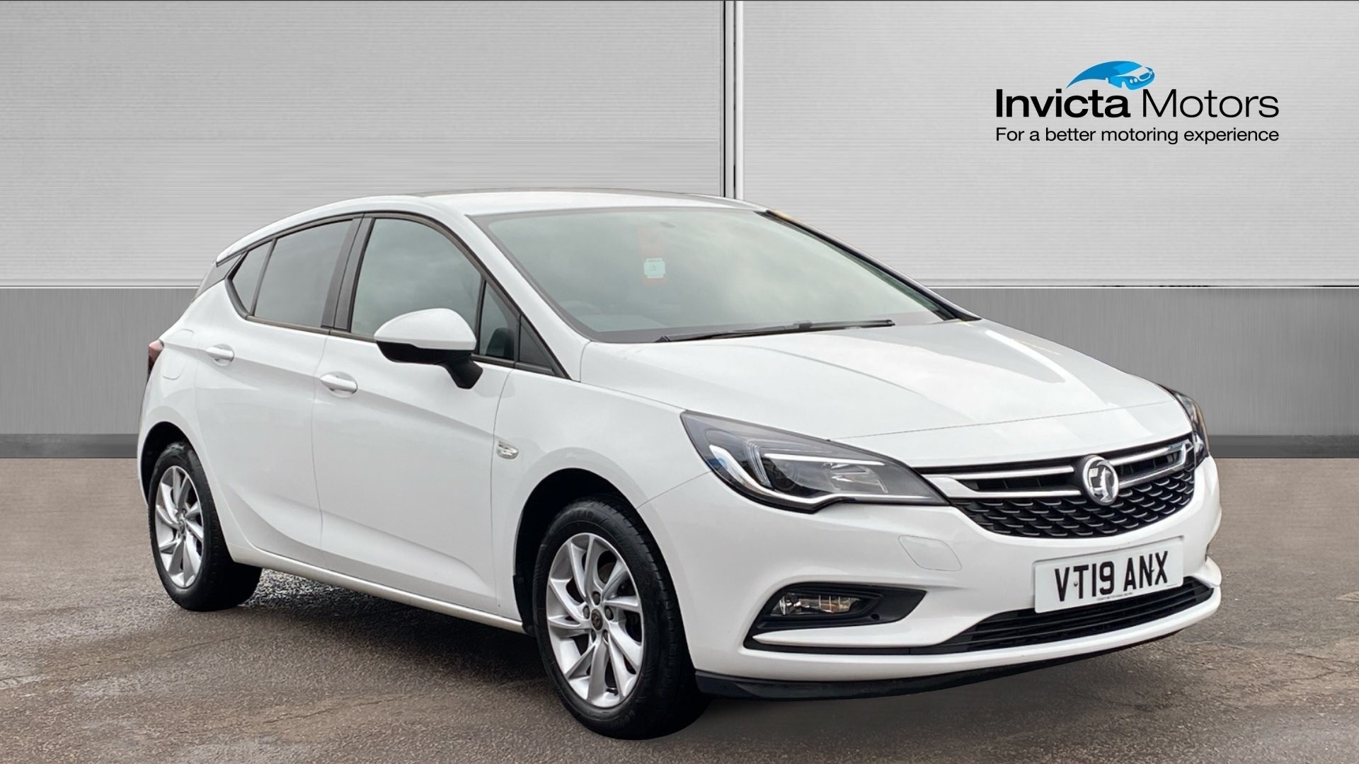 Main listing image - Vauxhall Astra