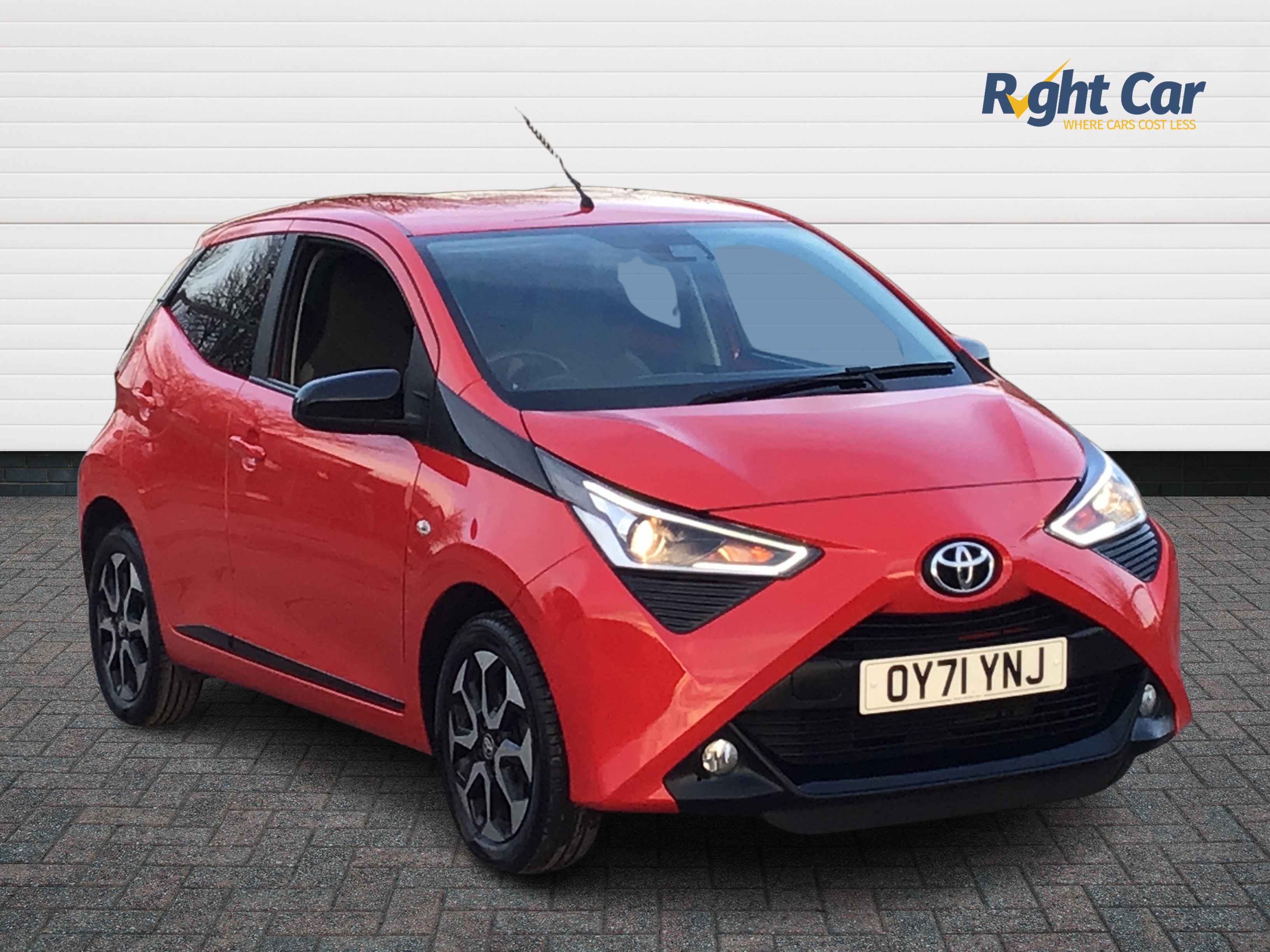 Main listing image - Toyota Aygo