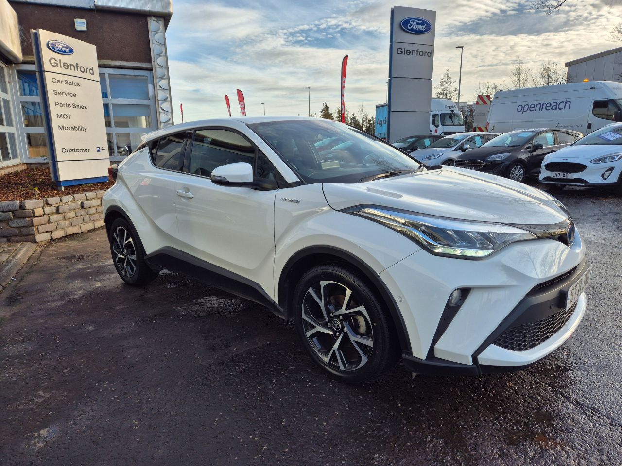 Main listing image - Toyota C-HR