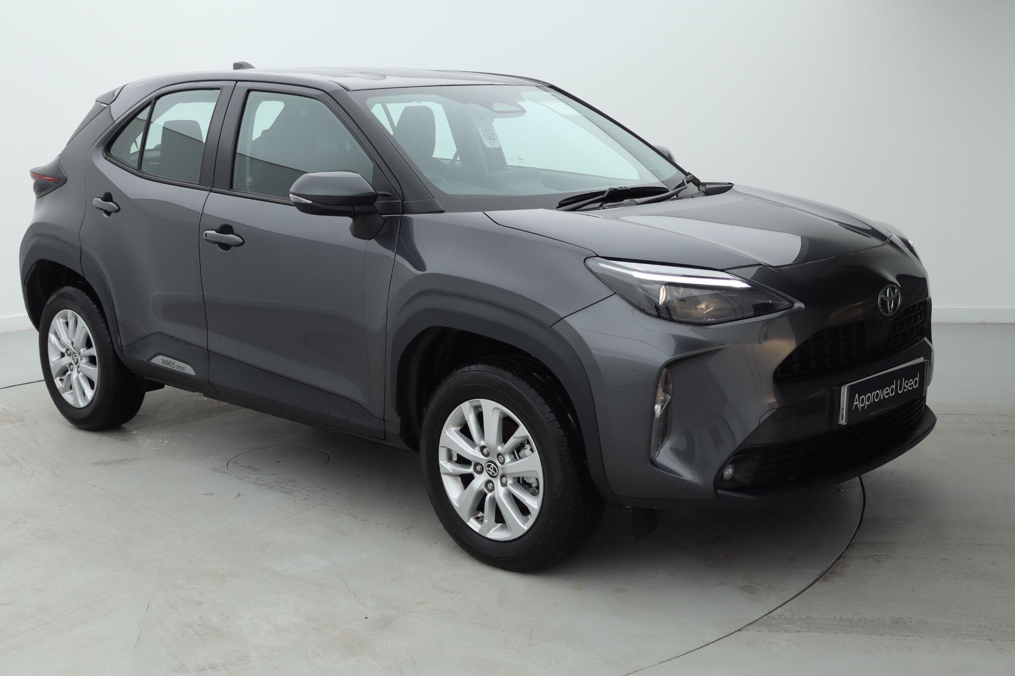 Main listing image - Toyota Yaris Cross