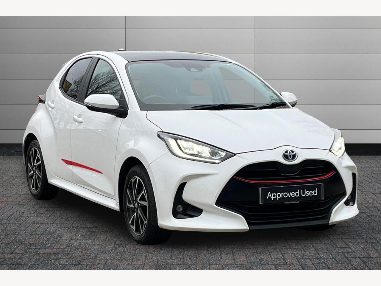 Main listing image - Toyota Yaris