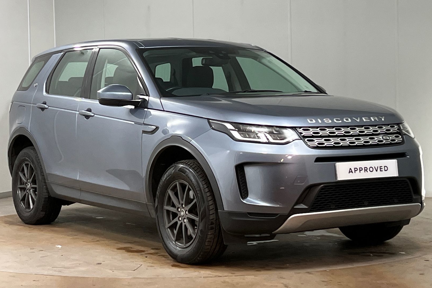 Main listing image - Land Rover Discovery Sport