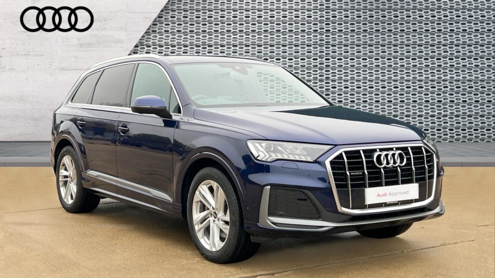 Main listing image - Audi Q7