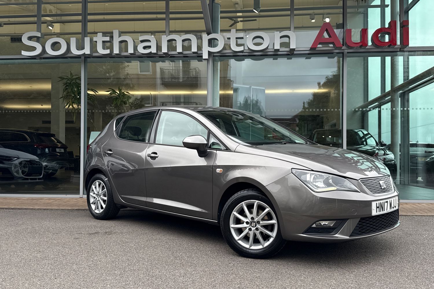 Main listing image - SEAT Ibiza