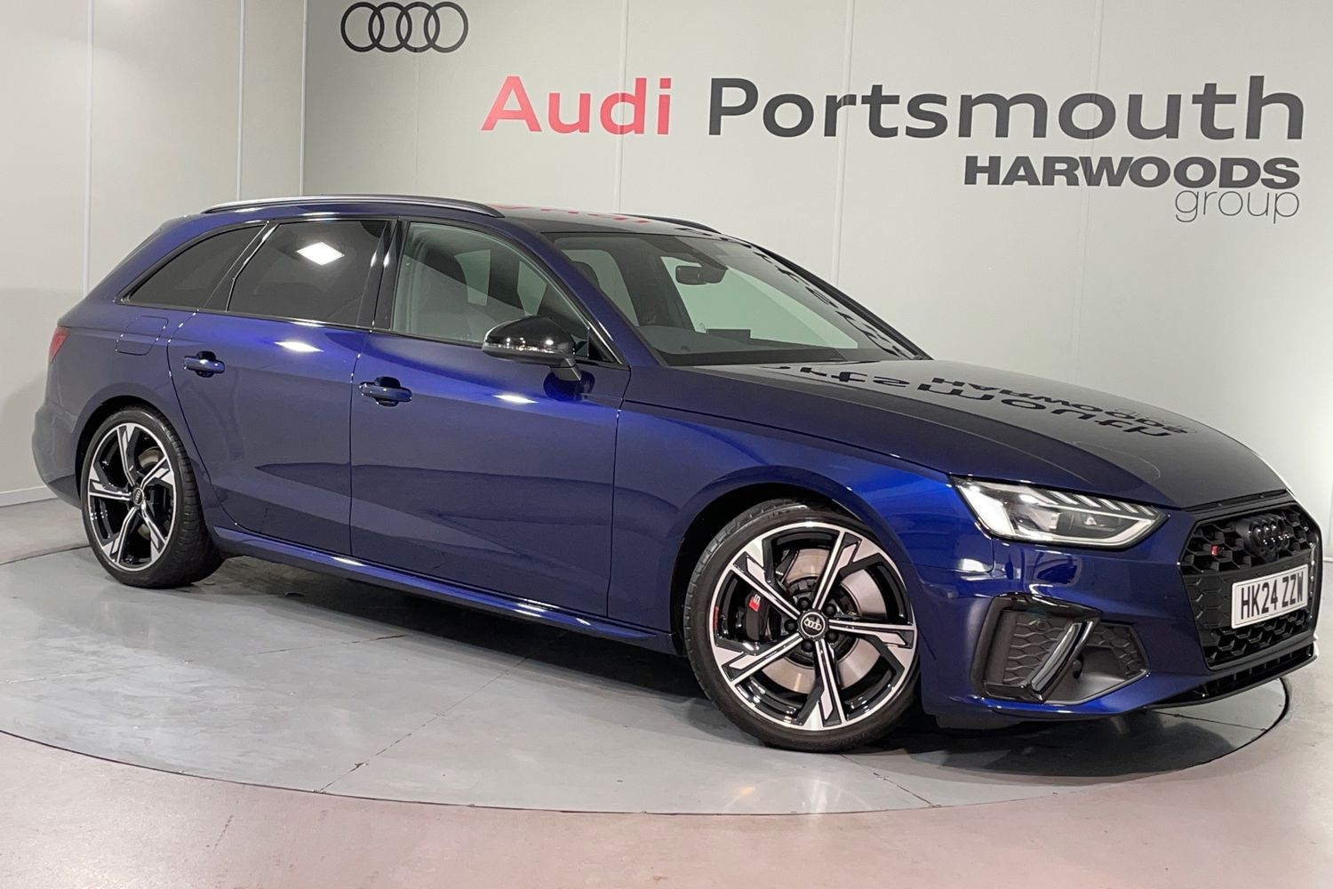 Main listing image - Audi S4