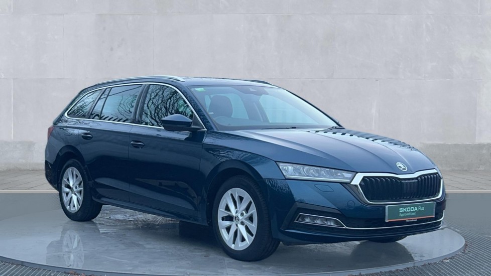 Main listing image - Skoda Octavia Estate