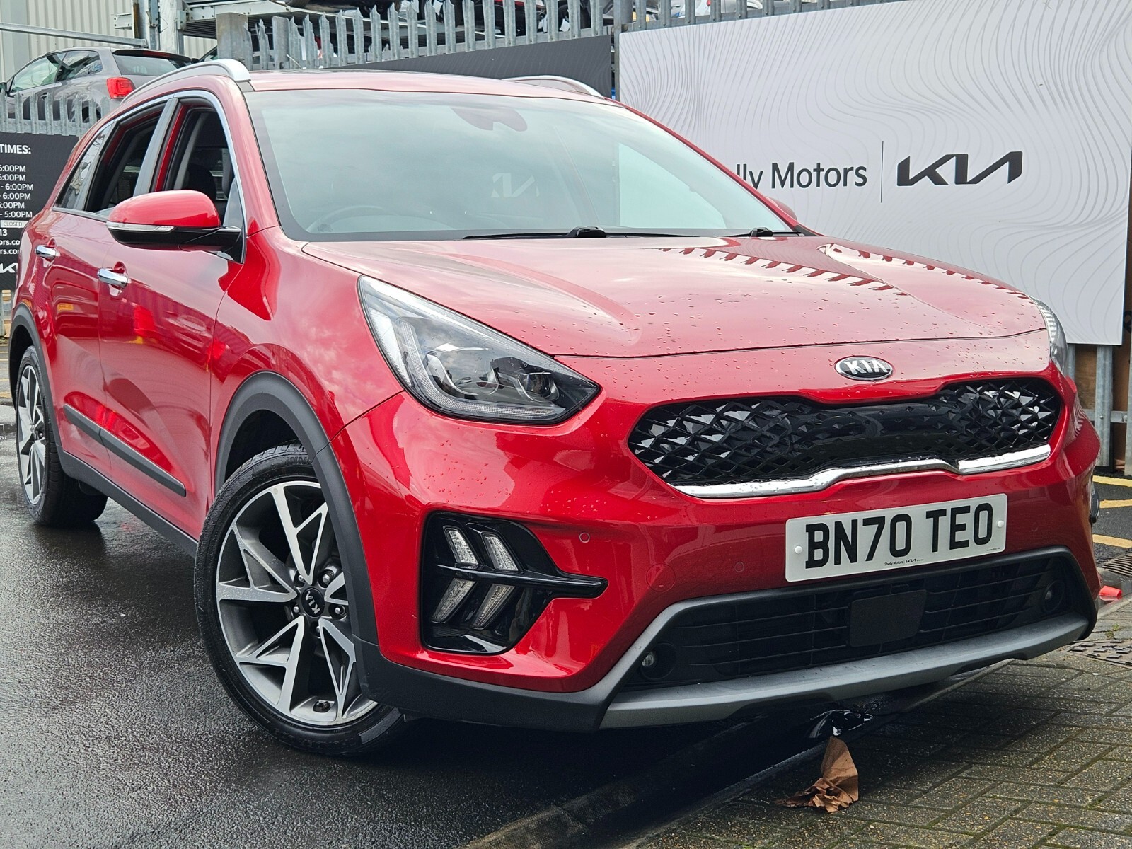 Main listing image - Kia Niro