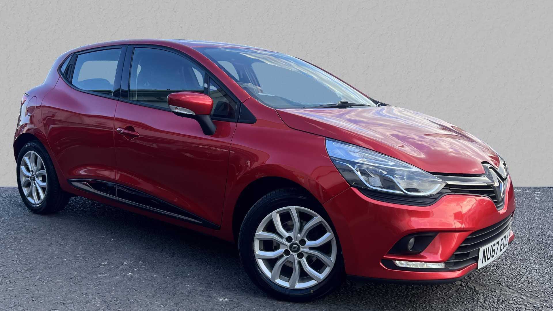 Main listing image - Renault Clio