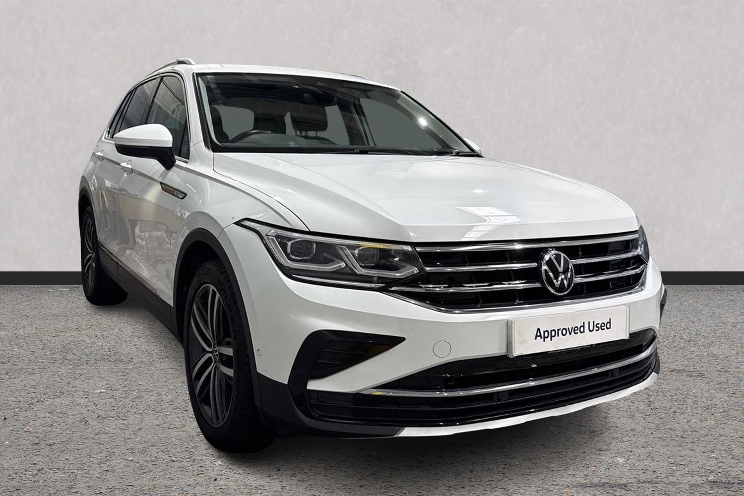 Main listing image - Volkswagen Tiguan