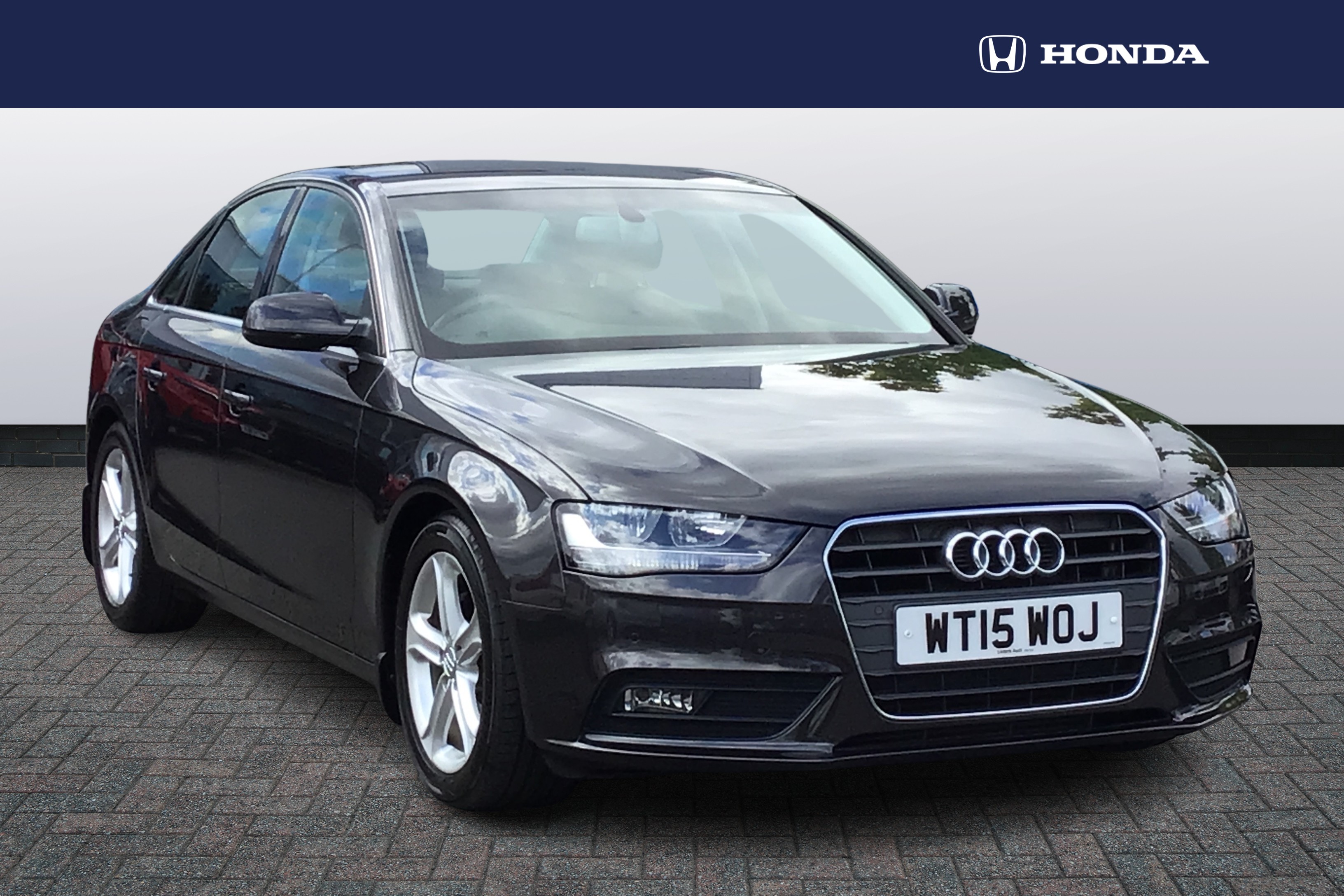 Main listing image - Audi A4