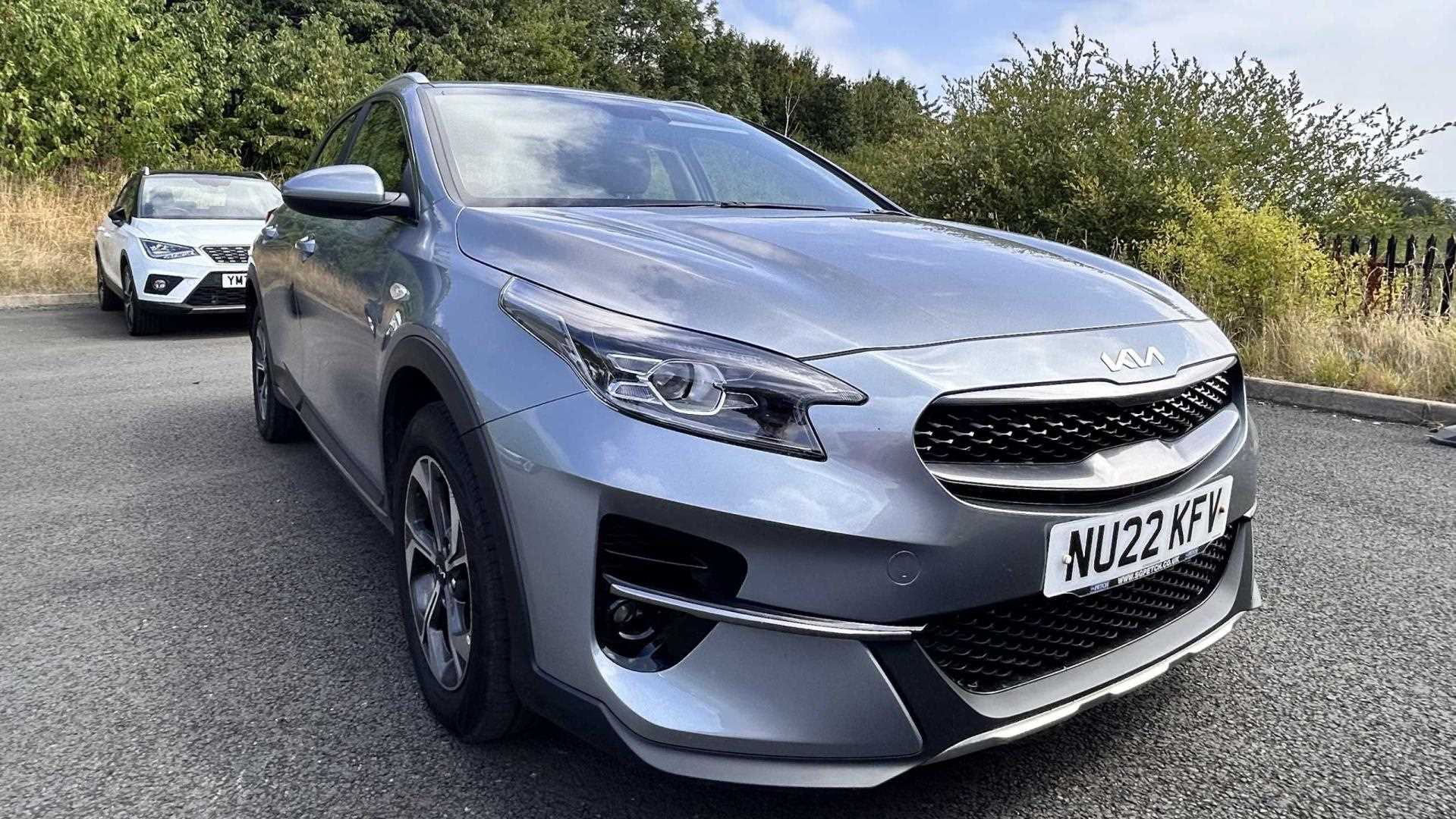 Main listing image - Kia XCeed