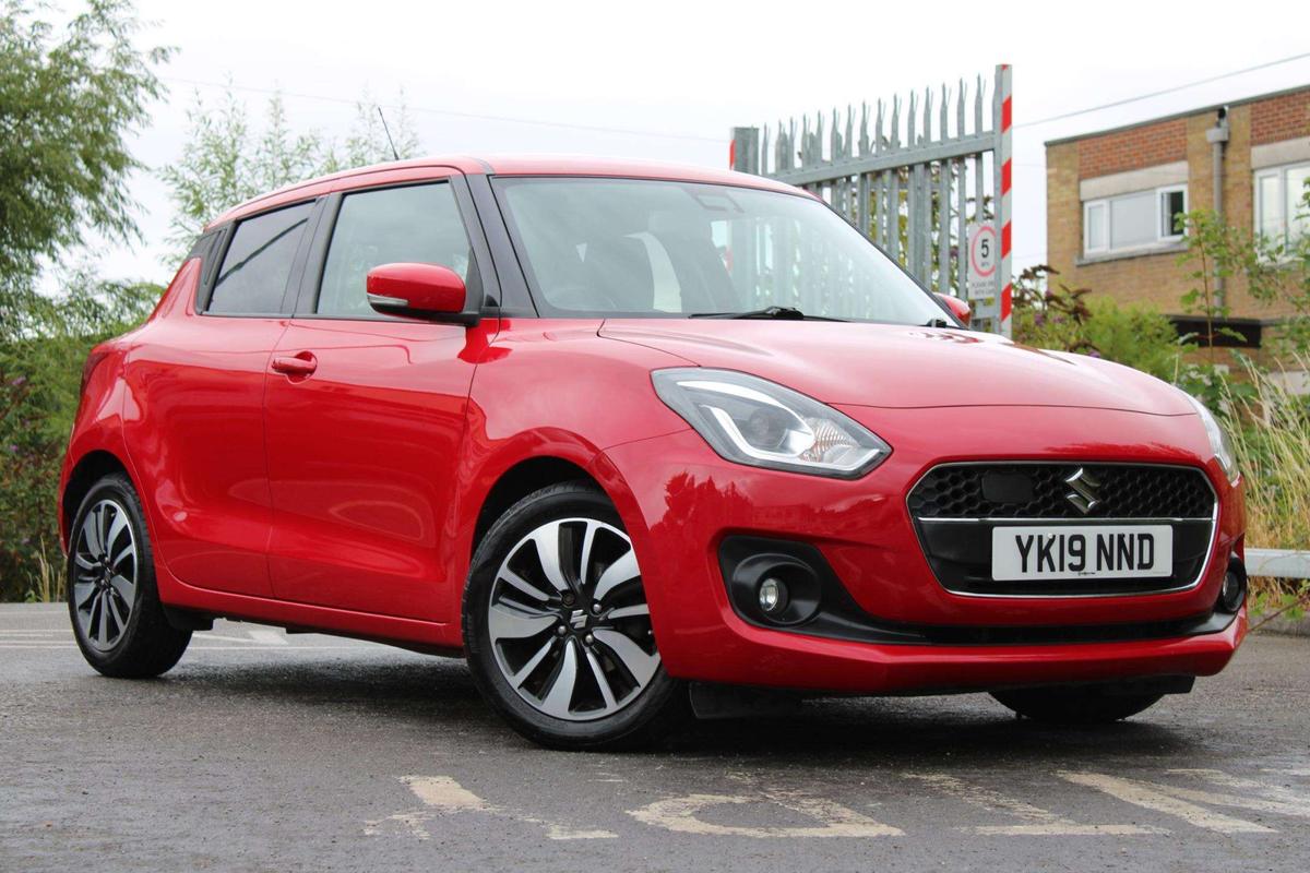 Main listing image - Suzuki Swift