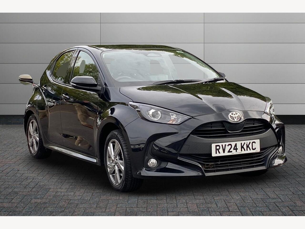 Main listing image - Toyota Yaris