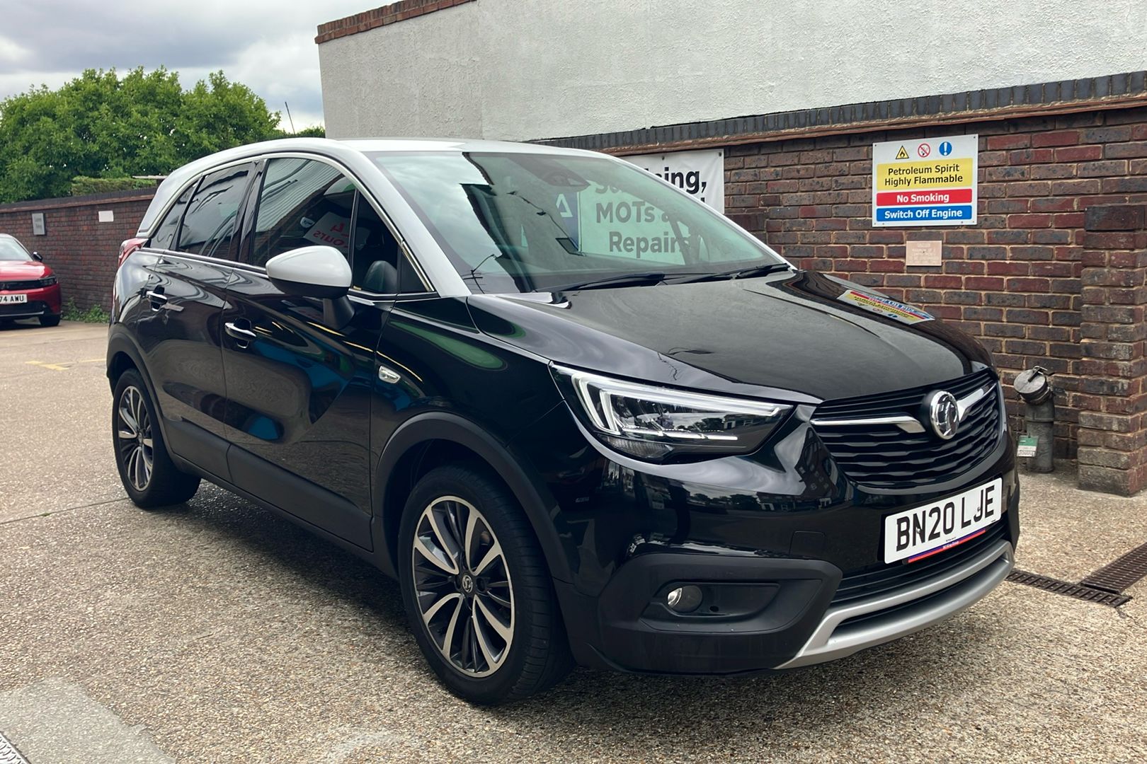 Main listing image - Vauxhall Crossland X