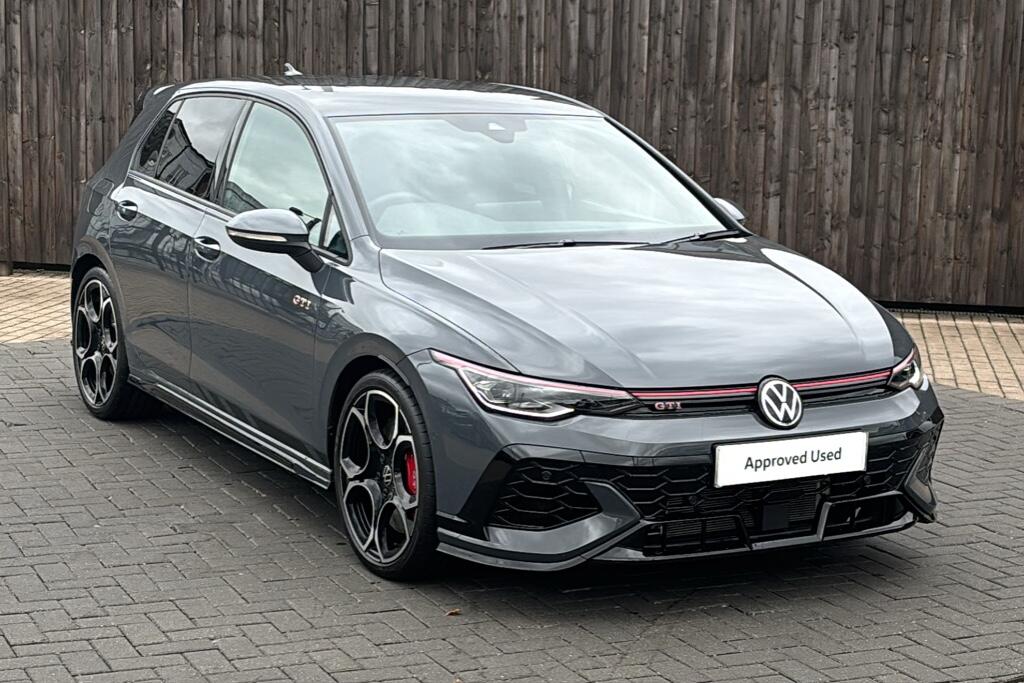 Main listing image - Volkswagen Golf GTI