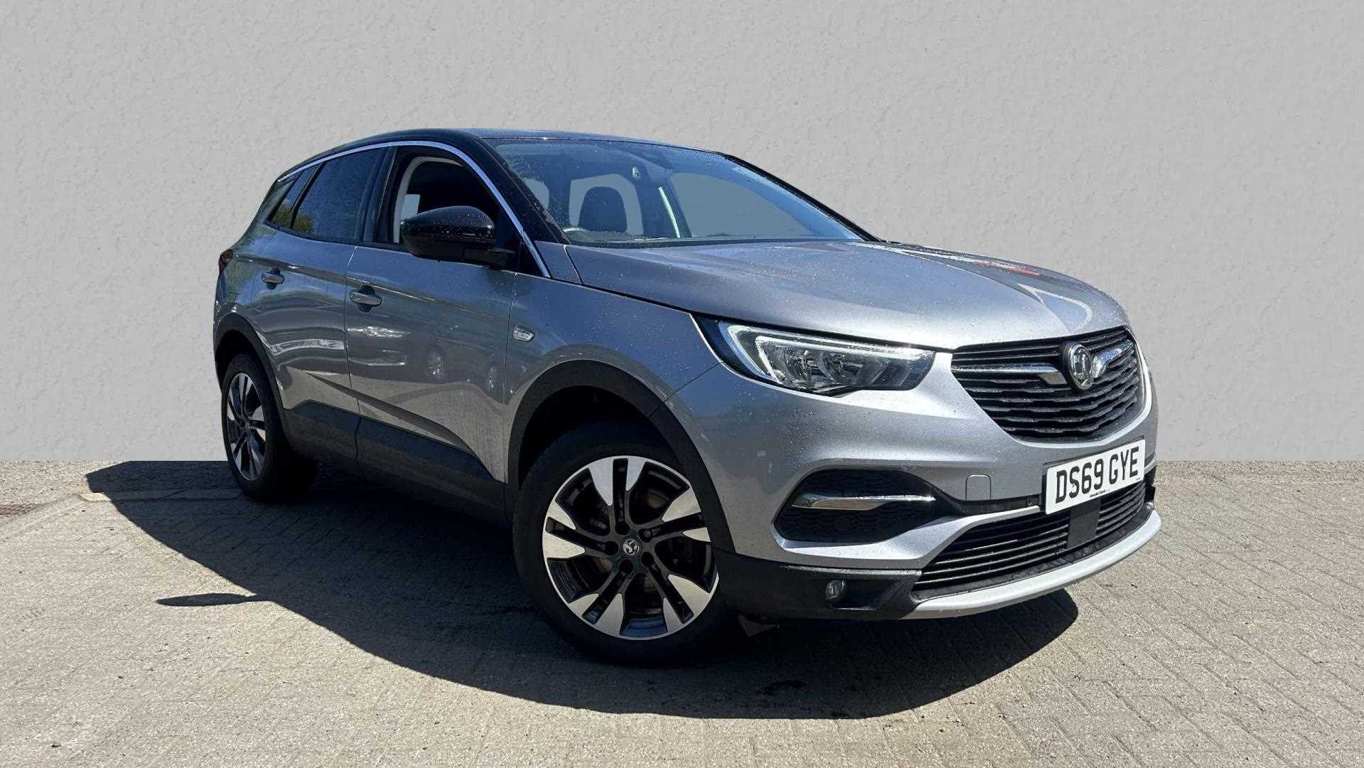 Main listing image - Vauxhall Grandland X