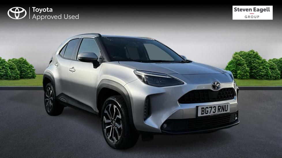 Main listing image - Toyota Yaris Cross