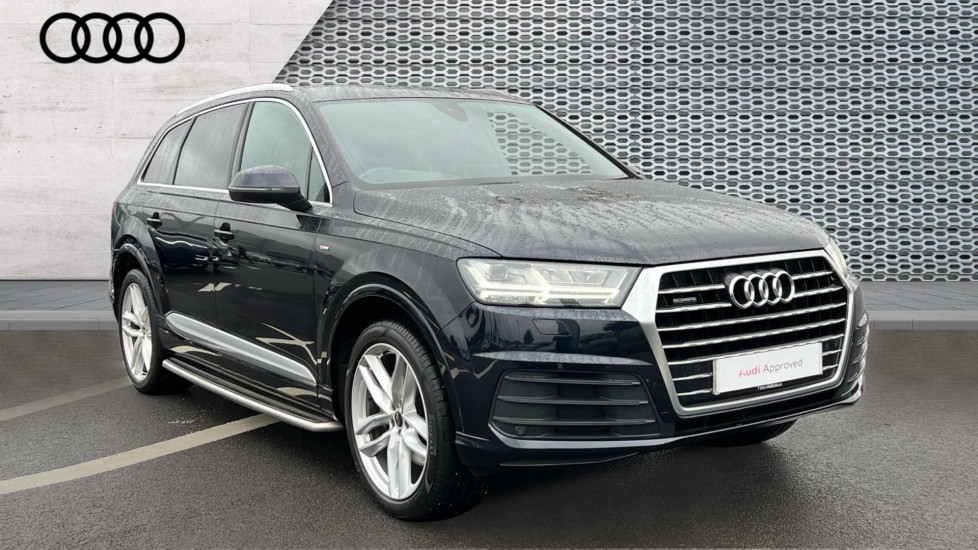 Main listing image - Audi Q7