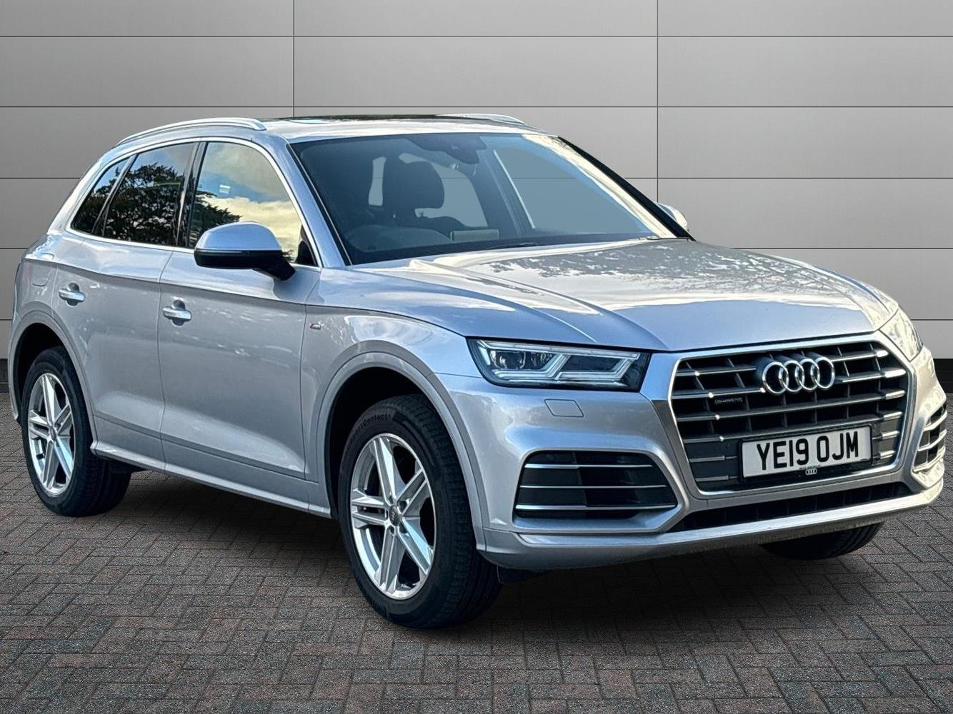 Main listing image - Audi Q5