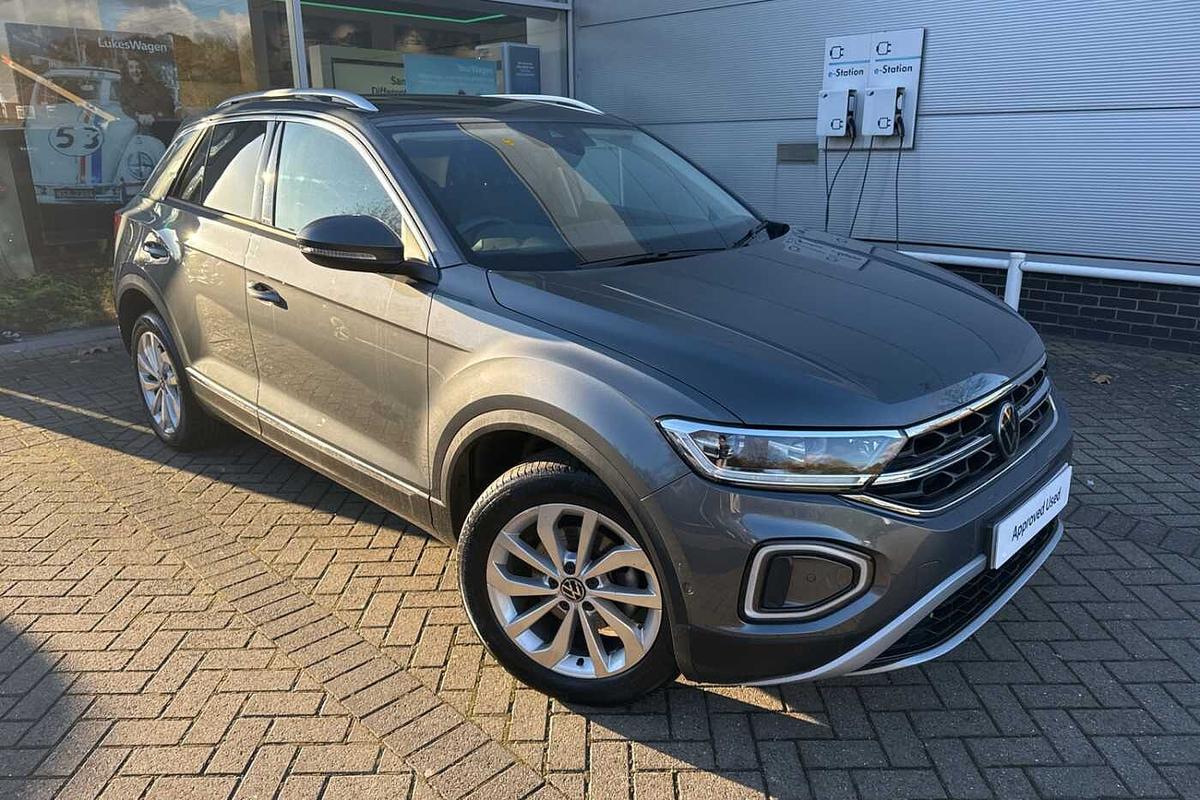 Main listing image - Volkswagen T-Roc