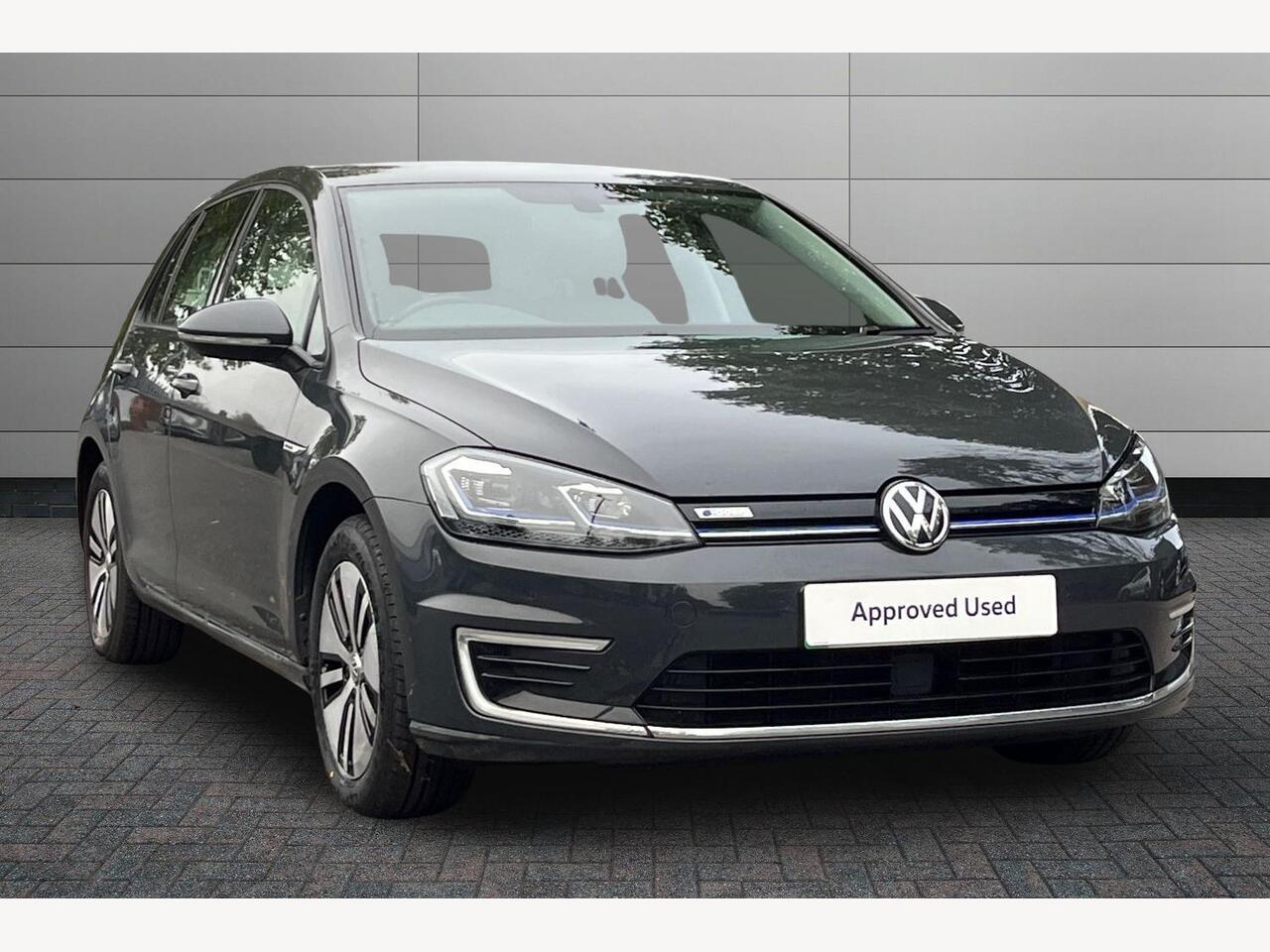 Main listing image - Volkswagen e-Golf