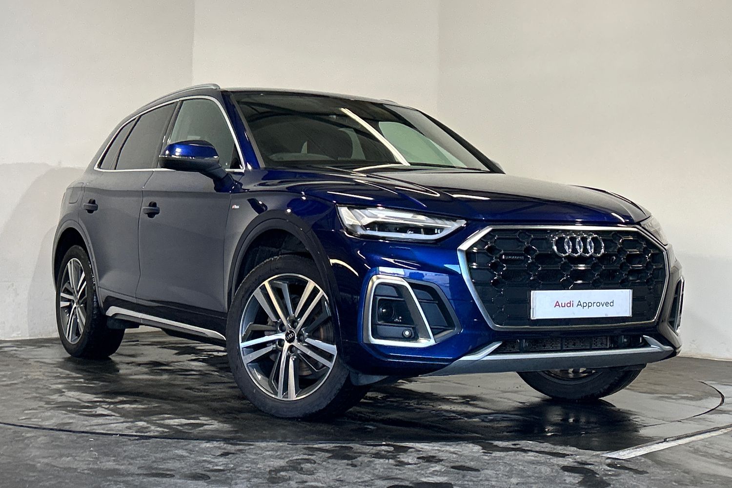 Main listing image - Audi Q5