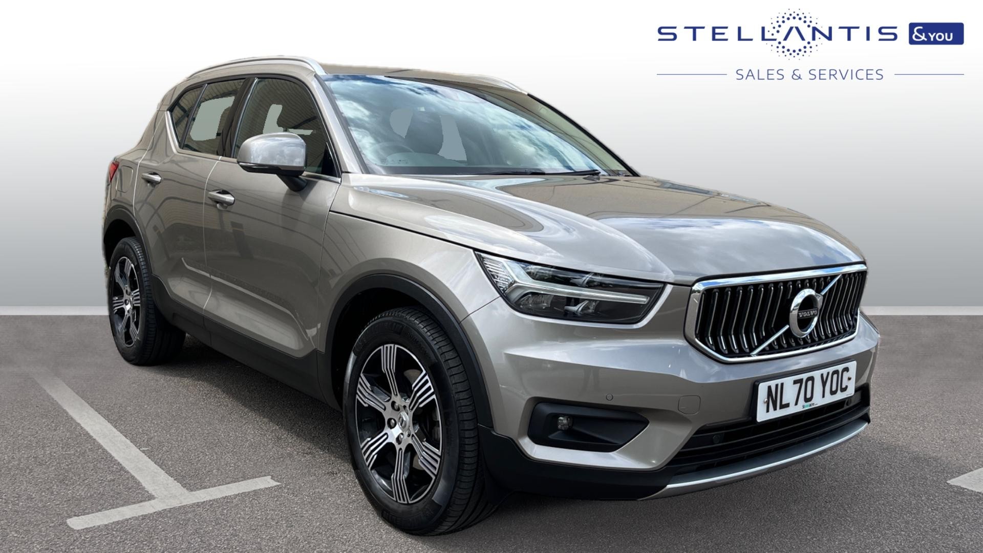 Main listing image - Volvo XC40