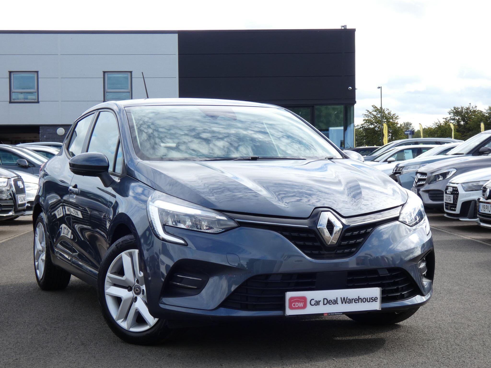 Main listing image - Renault Clio