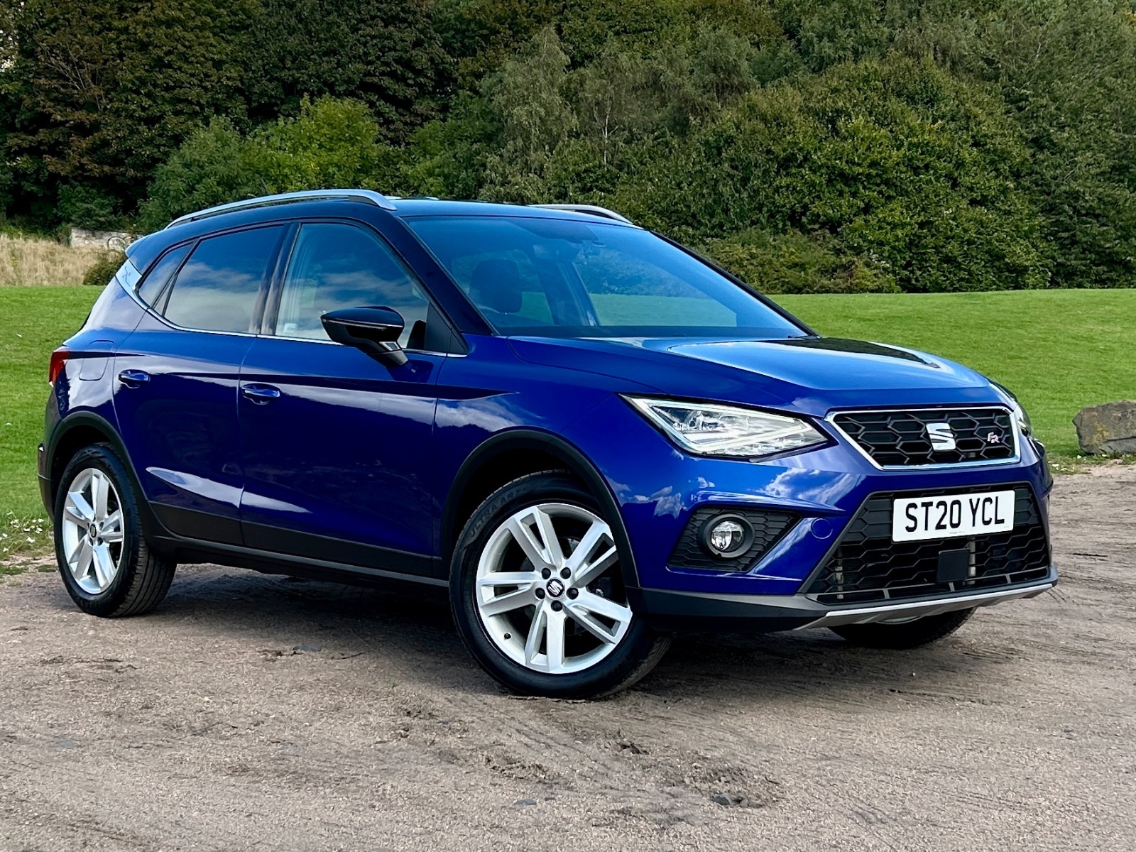 Main listing image - SEAT Arona