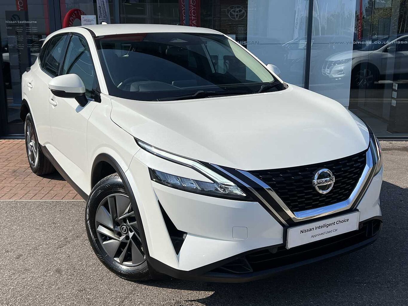 Main listing image - Nissan Qashqai
