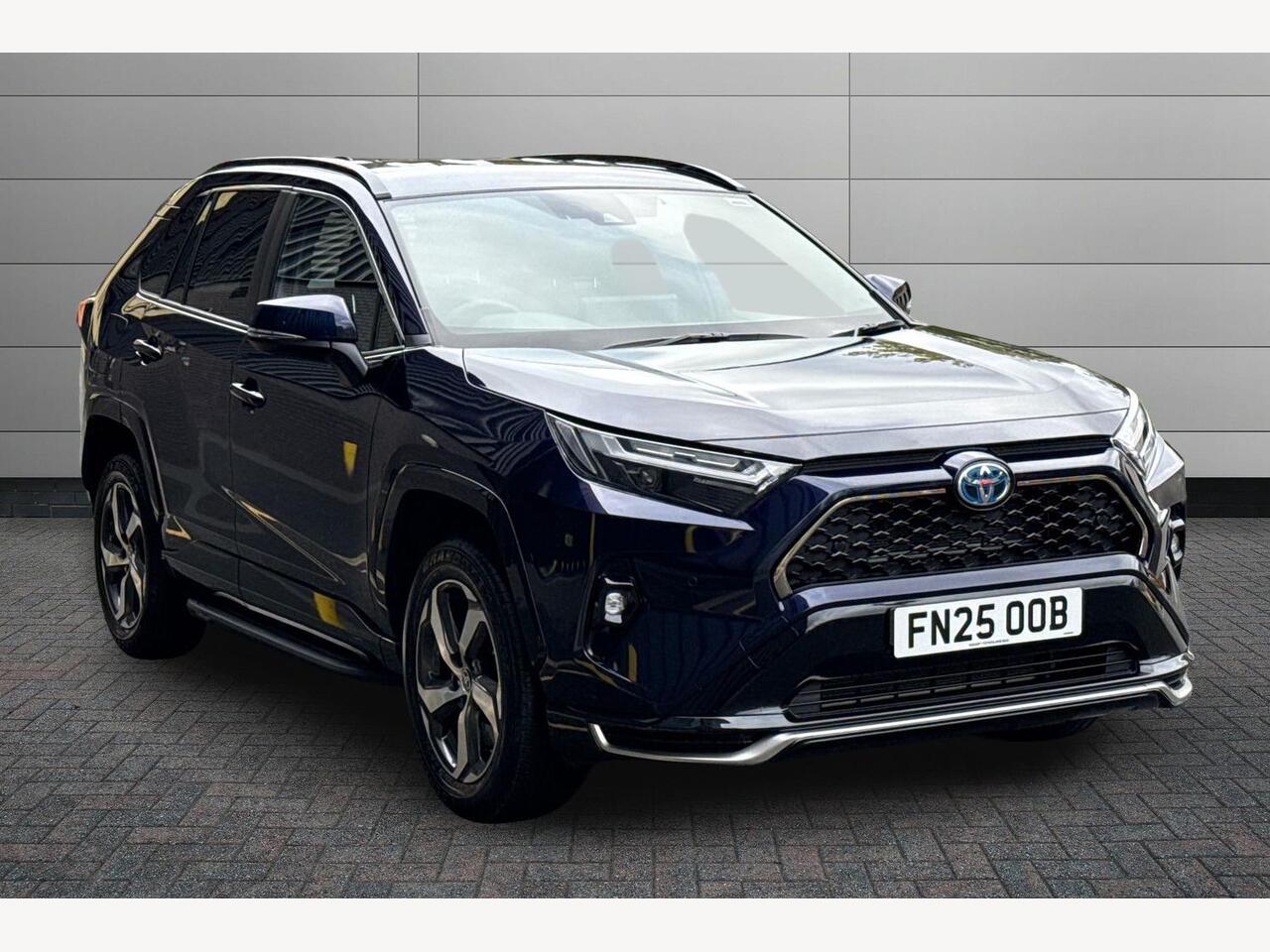 Main listing image - Toyota RAV4