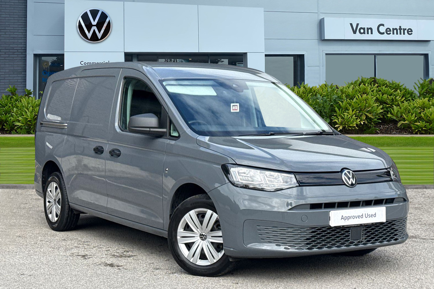 Main listing image - Volkswagen Caddy Maxi