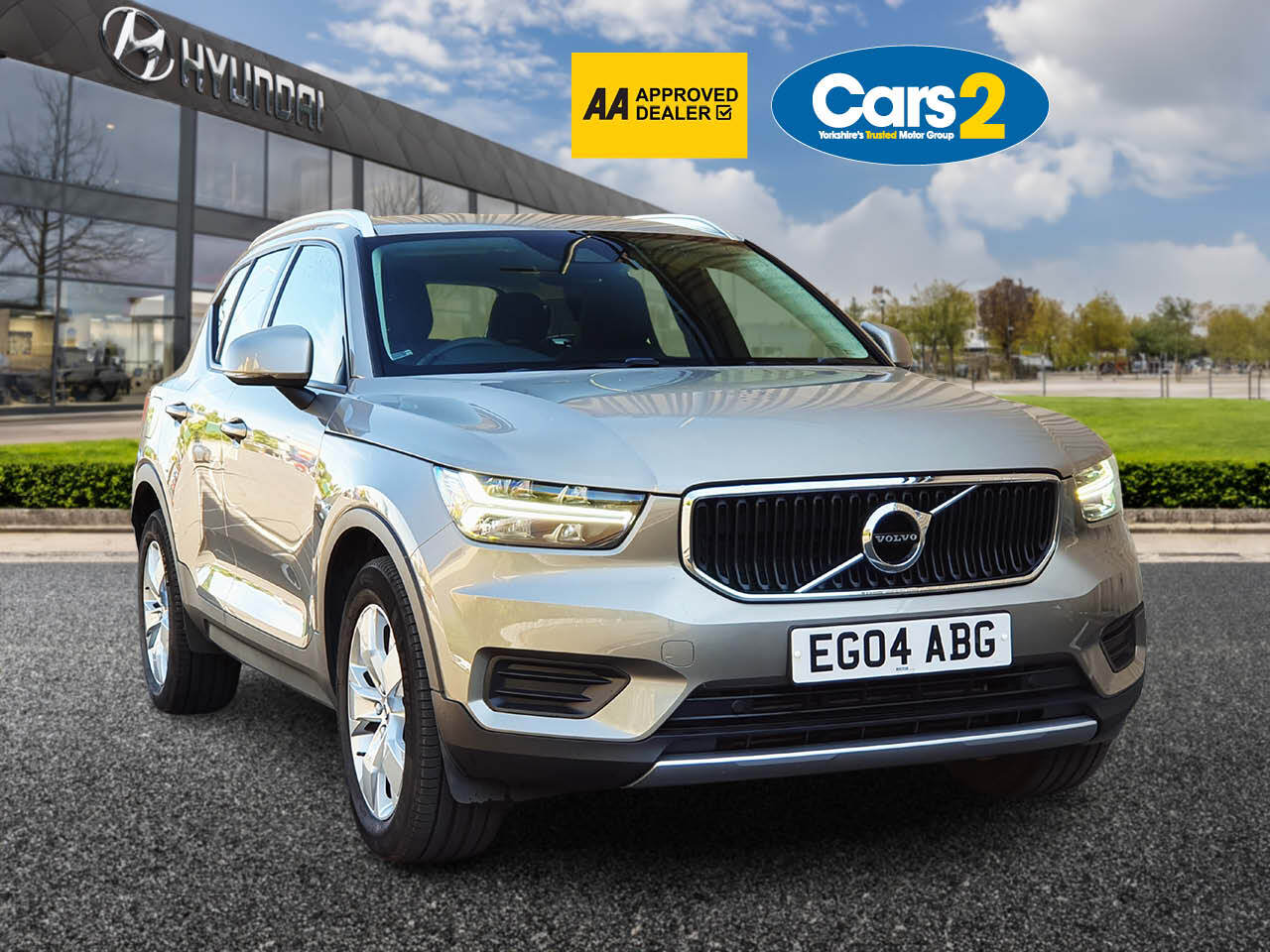 Main listing image - Volvo XC40