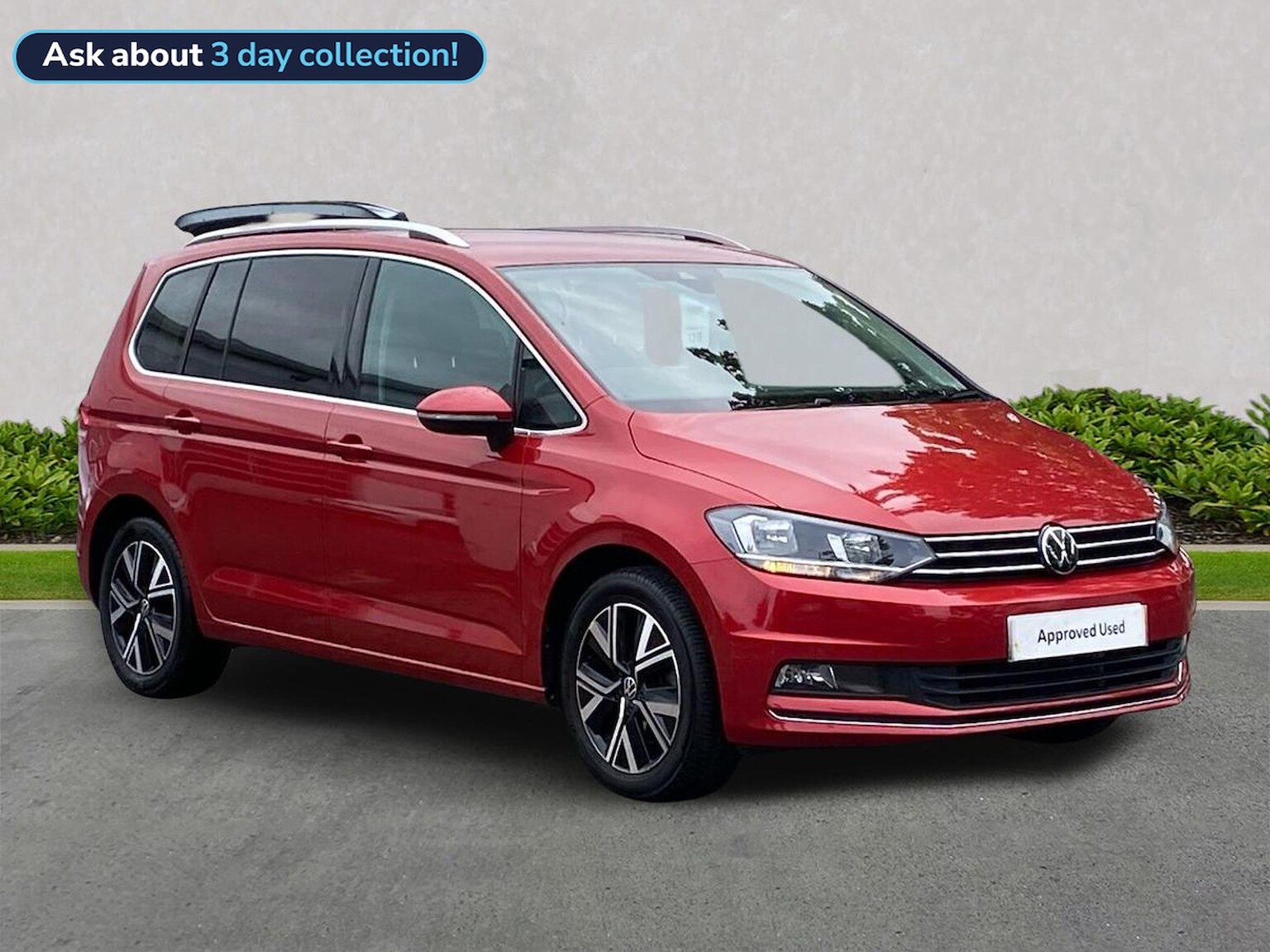 Main listing image - Volkswagen Touran