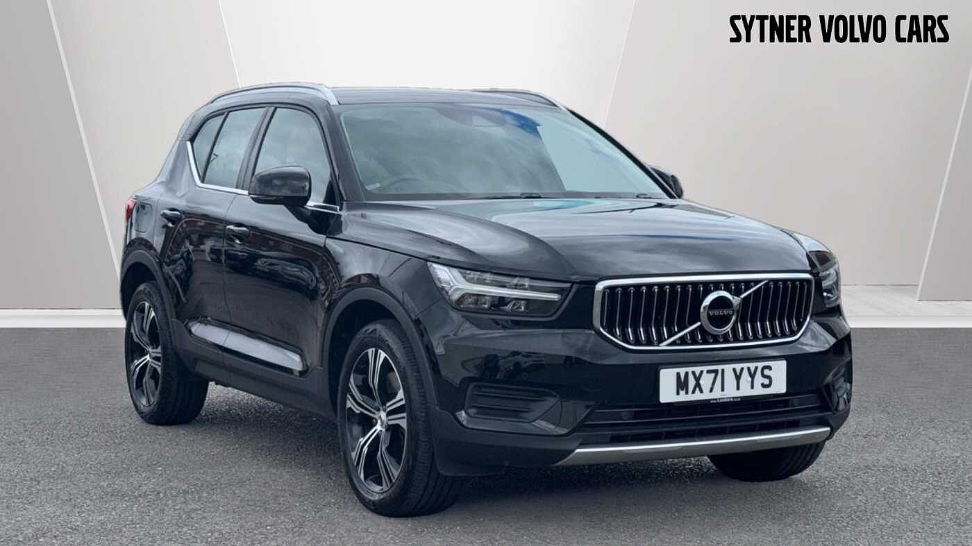 Main listing image - Volvo XC40 Recharge