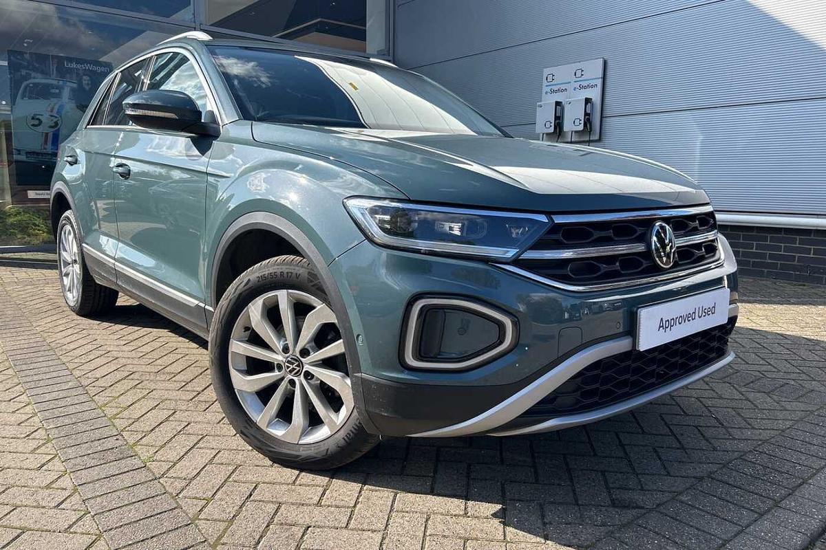 Main listing image - Volkswagen T-Roc