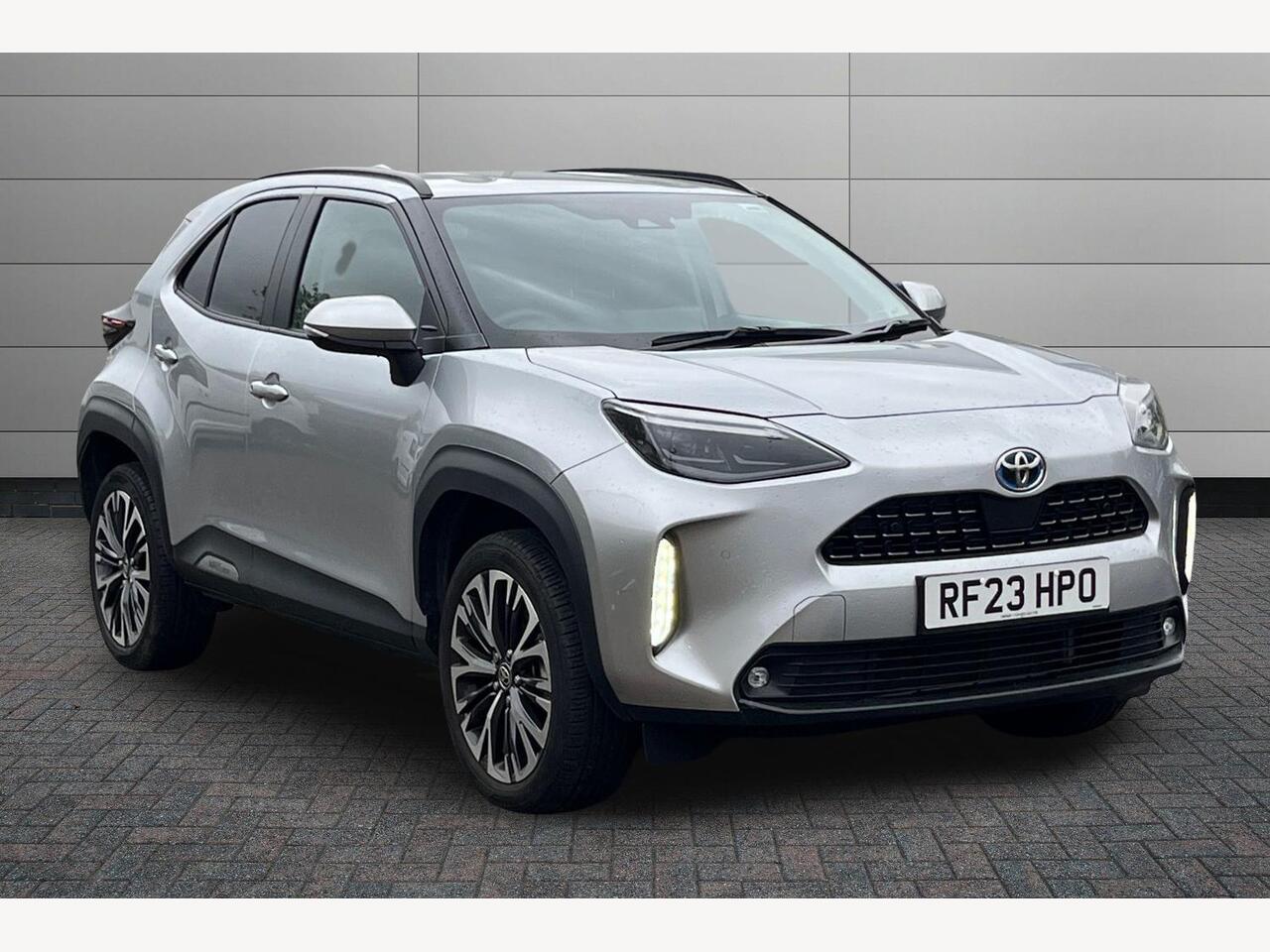 Main listing image - Toyota Yaris Cross