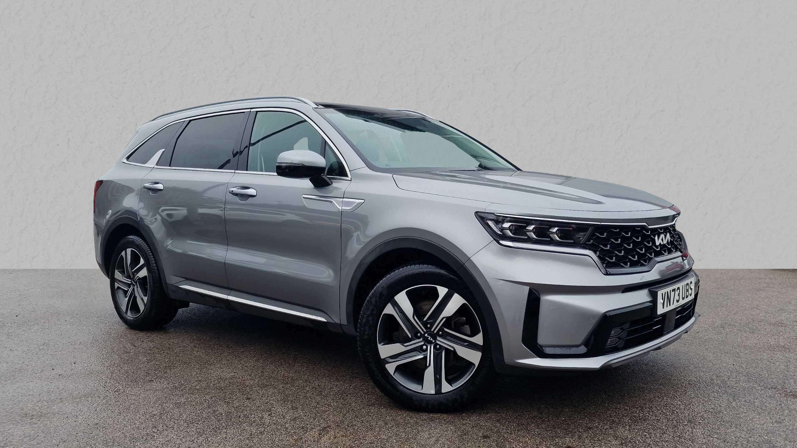 Main listing image - Kia Sorento