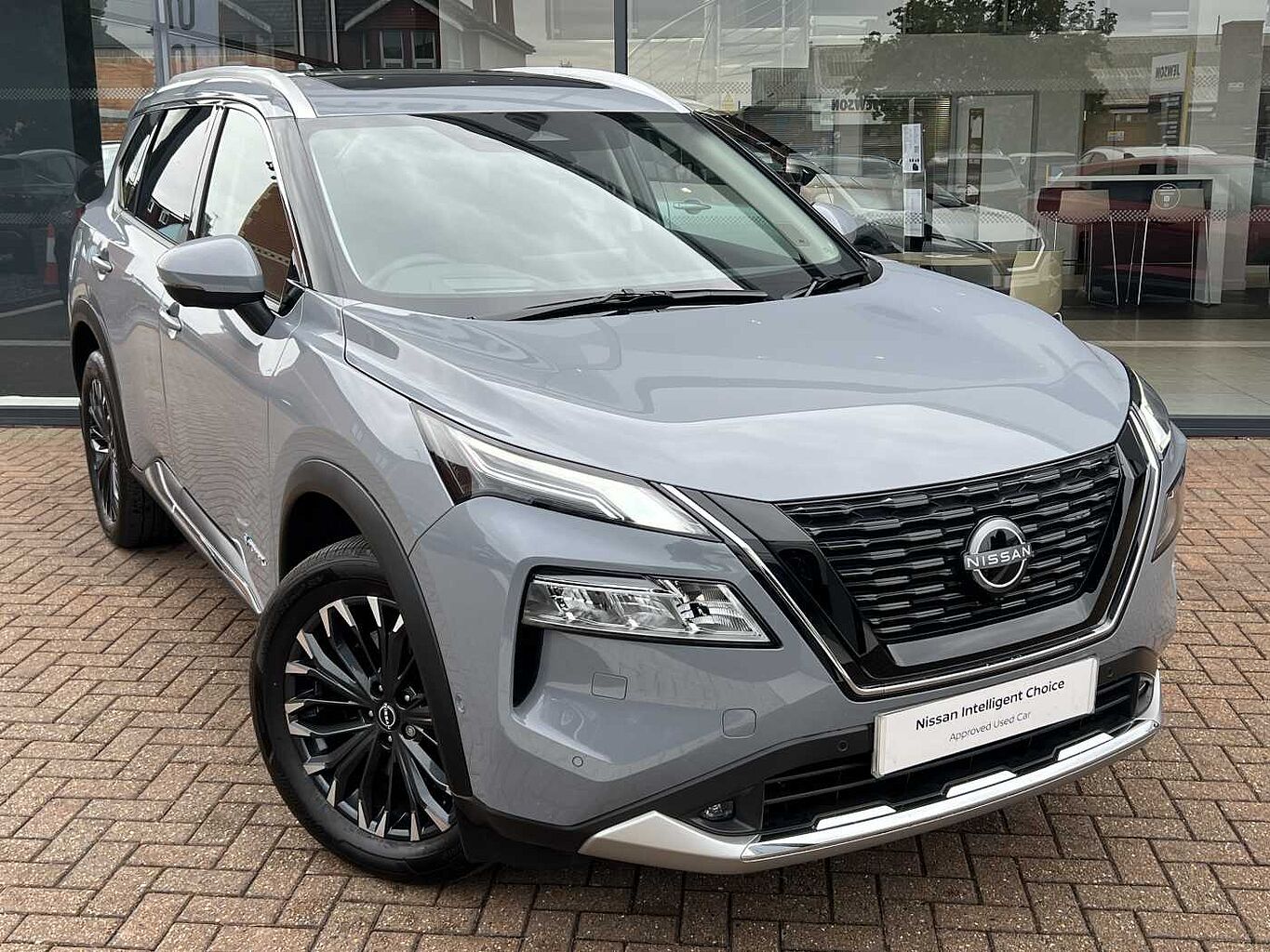 Main listing image - Nissan X-Trail